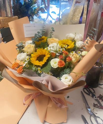 三台县花店送富顺镇一束寓意秋天的鲜花