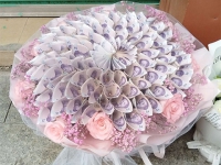 深圳龍華區(qū)花店送一束520錢花束