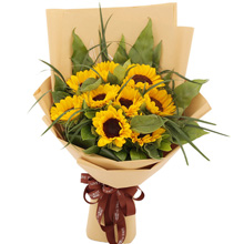 相依相偎-9朵向日葵，搭配芭蕉葉、蘭草穿插點(diǎn)綴