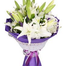 開開心心-6枝香水白百合，搭配滿天星、黃鶯、勿忘我送朋友花束