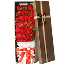 真愛不等待-33枝紅玫瑰，搭配葉上金點綴