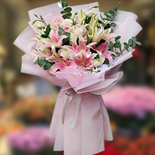恩情難忘-12支粉色多頭百合，搭配桔梗、尤加利
