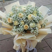 浪漫相守-19只香檳玫瑰，間插白色滿天星豐滿