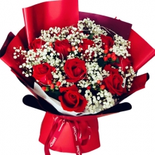 火紅愛情-11朵紅玫瑰+1根燈串，白色滿天星豐滿、紅豆