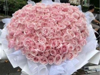 和老婆結婚25周年紀念日送什么花束比較合適?