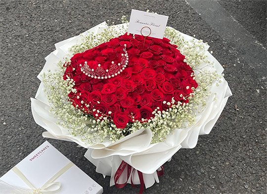 重慶合川區花店送女朋友生日花束+蛋糕